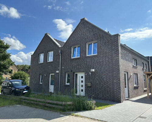 Neubau DHH im hanseatischen Stil in Augustfehn!-