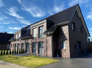 Moderne Doppelhaushälfte mit durchdachtem Grundriss! 