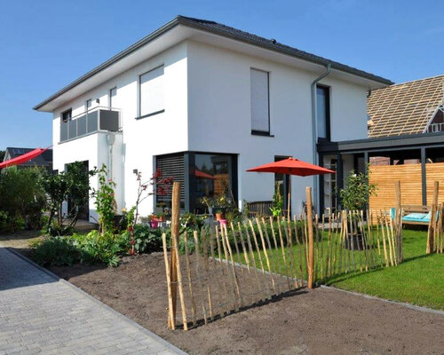 Wir geben Ihren Ansprüchen Raum! Neubau Stadtvilla mit PV-Anlage im küstennahen Schweiburg!-